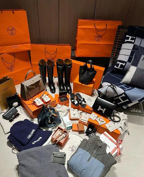 顺河区回收奢侈品鞋服.jpg